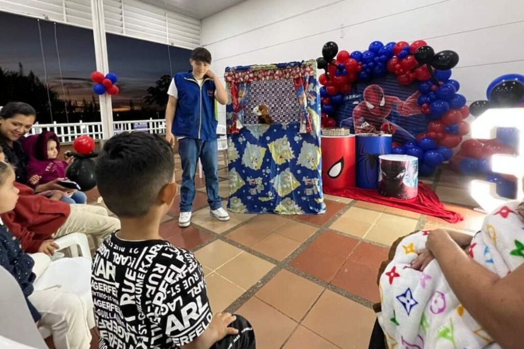 Actividades Artisticas funcion titeres3