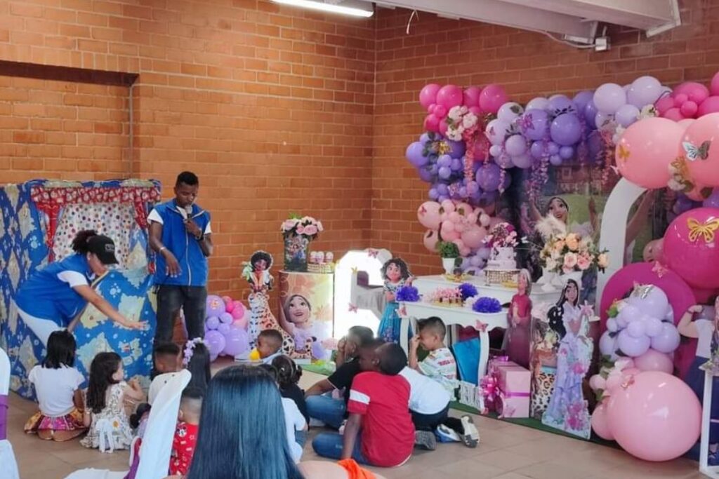 Actividades Artisticas funcion titeres4