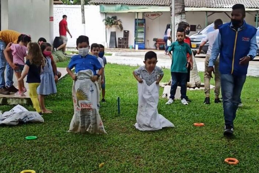 Recreacion campestre, acuatica, pista jabonosa2